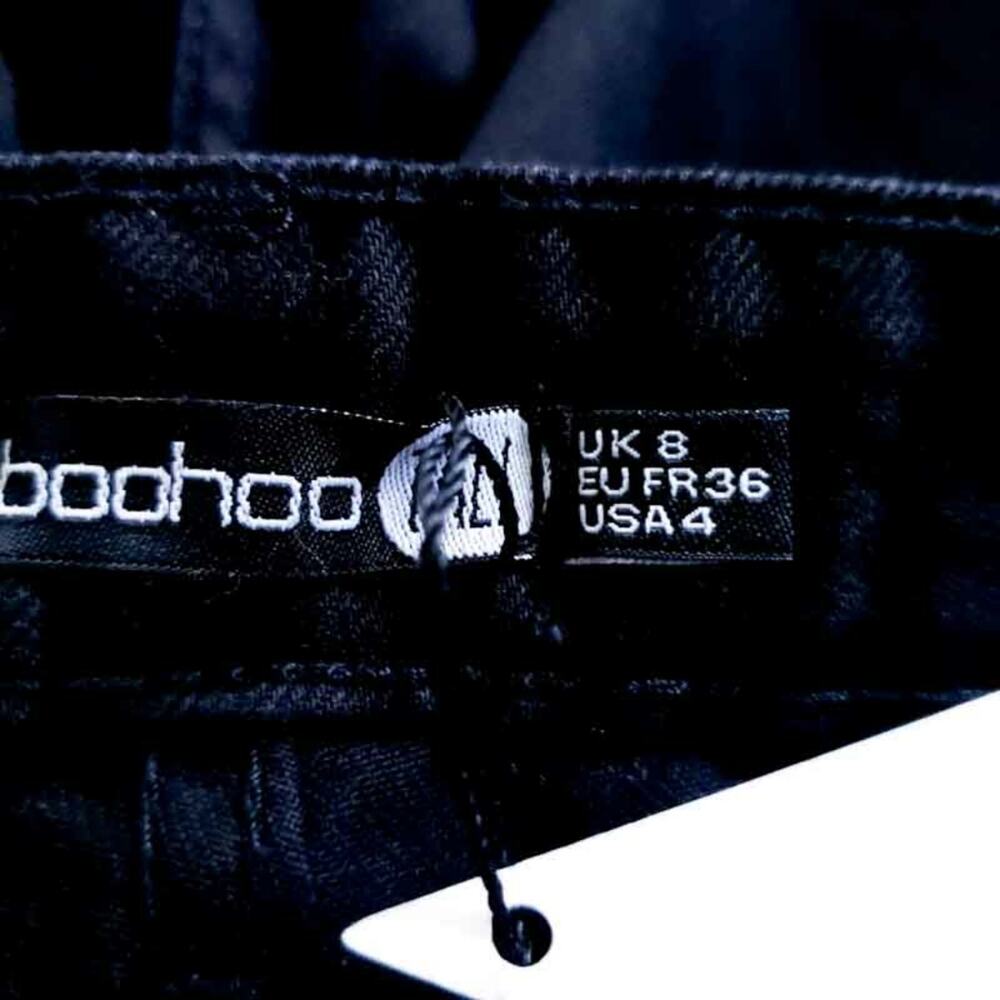 NEW Boohoo Tall Turn Up Cuff Mom Jeans Black Size 4 TALL High Waist 100% Cotton - Picture 7 of 8